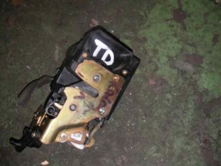 CERRADURA PUERTA TRASERA DERECHA DAEWOO KALOS 1.2 SE - fotografía 1