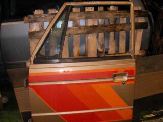 PUERTA DELANTERA IZQUIERDA MITSUBISHI MONTERO (L040) 2500 TD (2-ptas.) - fotografía 1