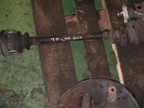 TRANSMISION TRASERA DERECHA MERCEDES-BENZ CLASE E (BM 210) BERLINA 290 Turbodiesel (210.017)
