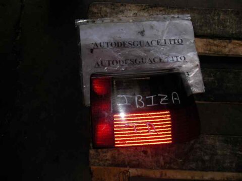 PILOTO TRASERO DERECHO SEAT IBIZA (6K1) Básico
