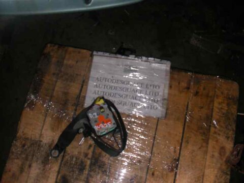 CINTURON SEGURIDAD DELANTERO IZQUIERDO TOYOTA AURIS (E15) Básico