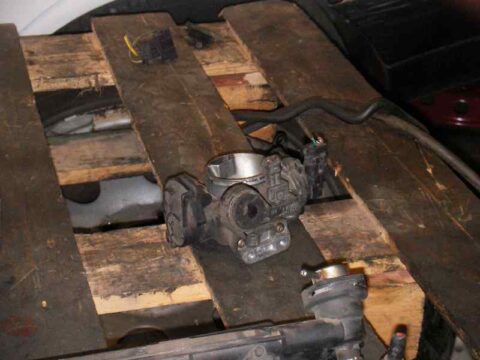 CAJA MARIPOSA RENAULT CLIO I FASE I II (BC57) 1.2 Alize