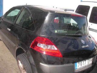 LUZ INTERIOR RENAULT MEGANE II BERLINA 3P Authentique - fotografía 5