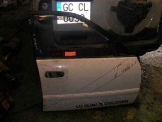 PUERTA DELANTERA DERECHA TOYOTA COROLLA (E11) 2.0 D Linea Luna (5-ptas.) - fotografía 1