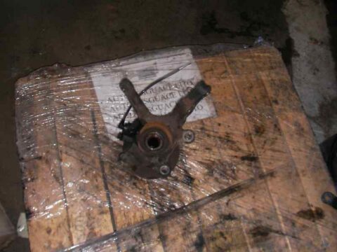 MANGUETA DELANTERA IZQUIERDA NISSAN ALMERA (N16E) Acenta