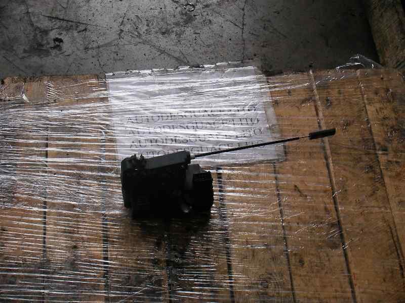 CERRADURA PUERTA DELANTERA IZQUIERDA OPEL CORSA C Club