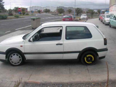 CERRADURA PUERTA DELANTERA DERECHA VOLKSWAGEN GOLF III CABRIOLET (1E7)(09.1993) Avantgarde