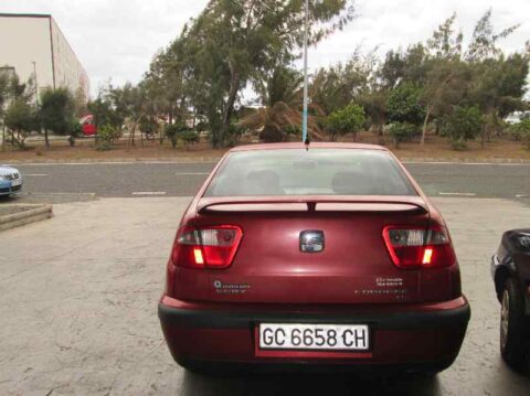 FARO DERECHO SEAT CORDOBA BERLINA (6K2) Stella