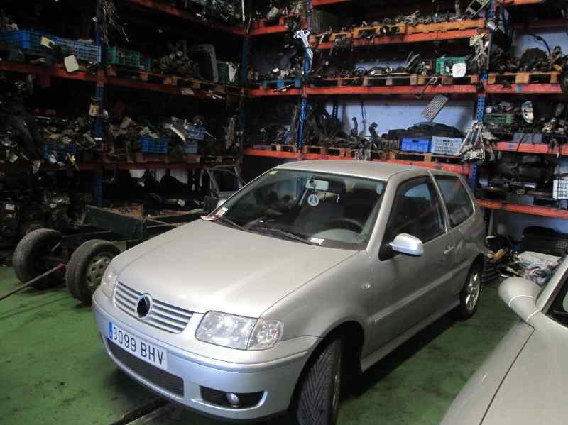 LUNA DELANTERA DERECHA VOLKSWAGEN POLO III BERLINA (6N2) Trendline