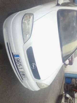 RAMPA INYECTORA OPEL ASTRA G BERLINA Club - fotografía 2