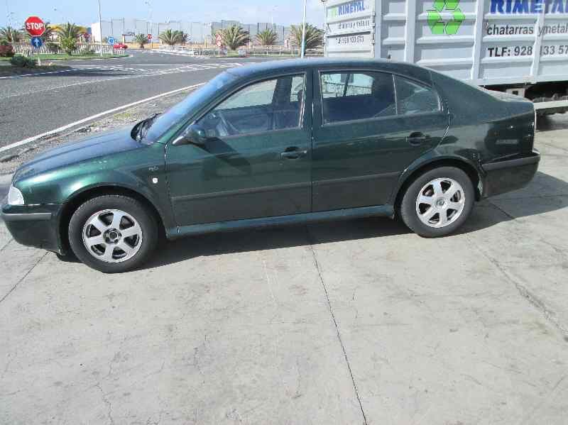 GUANTERA SKODA OCTAVIA BERLINA (1U2) 2.0 SLX