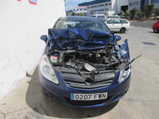 LUNA TRASERA IZQUIERDA OPEL CORSA D 111 Years - fotografía 2