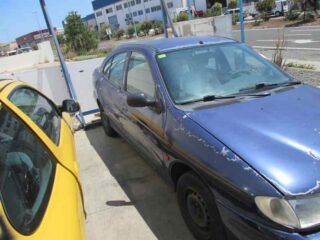 RETROVISOR IZQUIERDO RENAULT MEGANE I CLASSIC (LA0) 1.4e RN - fotografía 6