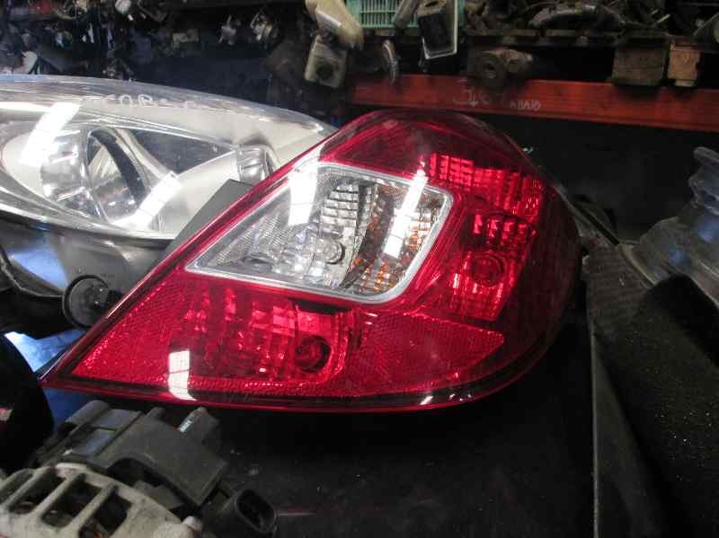 PILOTO TRASERO DERECHO OPEL CORSA D 111 Years