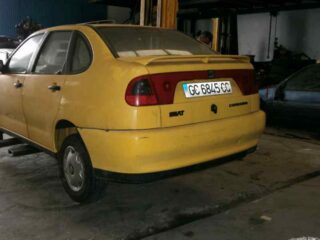 PORTON TRASERO SEAT CORDOBA BERLINA (6K2) CLX - fotografía 2