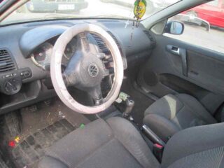 MANETA INTERIOR DELANTERA DERECHA VOLKSWAGEN POLO III BERLINA (6N2) Trendline - fotografía 3