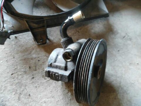 BOMBA DIRECCION VOLVO S40 BERLINA 2.0 T