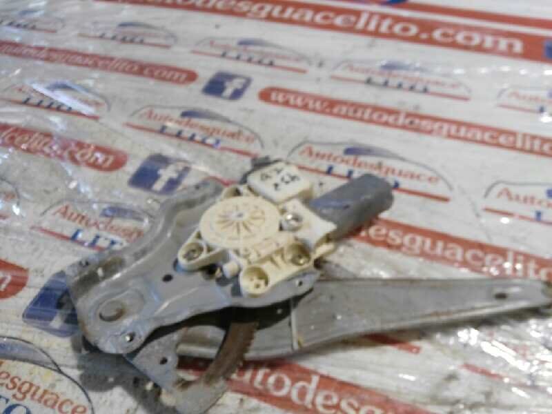ELEVALUNAS TRASERO DERECHO TOYOTA AVENSIS BERLINA (T25) 1.8 Sol Sedán (4-ptas.)