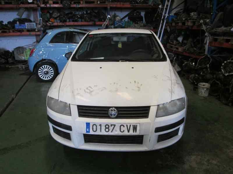 NO IDENTIFICADO FIAT STILO (192) 1.4 16V Active (05.2004-)