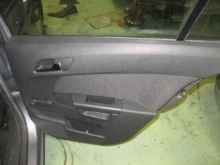 REFUERZO PARAGOLPES DELANTERO OPEL ASTRA H BERLINA Essentia - fotografía 8
