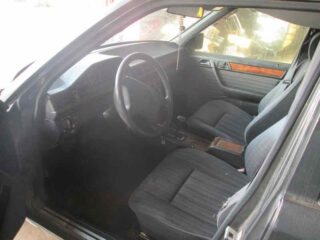 INYECTOR MERCEDES-BENZ CLASE 124 (BM 124) BERLINA E 300 (124.030) - fotografía 3