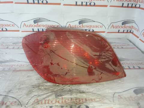 PILOTO TRASERO IZQUIERDO PEUGEOT 307 (S1)(04.2001) XS