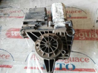 MOTOR ELEVALUNAS TRASERO IZQUIERDO SKODA OCTAVIA COMBI (1U5) Ambiente - fotografía 1