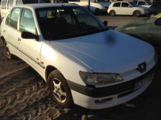FARO DERECHO PEUGEOT 306 35 PT. 4 PT. (S2) Boulebard - fotografía 3