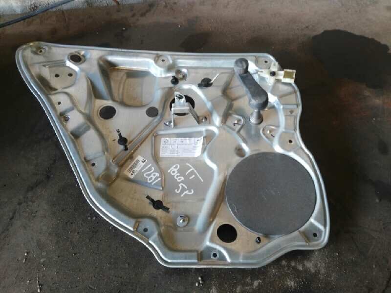 ELEVALUNAS TRASERO IZQUIERDO VOLKSWAGEN POLO IV (9N1) Conceptline