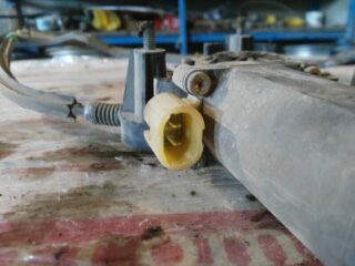 ELEVALUNAS DELANTERO DERECHO RENAULT CLIO II FASE I (BCB0) 1.2 - fotografía 3