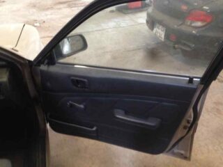 ELEVALUNAS DELANTERO IZQUIERDO MITSUBISHI GALANT BERLINA (E30) - fotografía 4