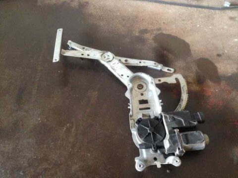 ELEVALUNAS DELANTERO DERECHO OPEL CORSA C Essentia