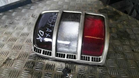 PILOTO TRASERO DERECHO MITSUBISHI MONTERO (V20V40) 2500 TD GL (4-ptas.)