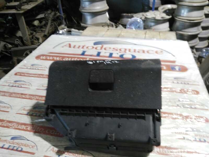 GUANTERA VOLKSWAGEN POLO IV (9N1) Trendline