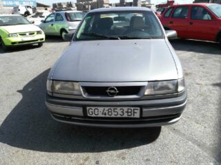 PILOTO TRASERO DERECHO OPEL VECTRA A - fotografía 1