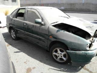 GUANTERA VOLKSWAGEN POLO III CLASSIC (6V2) Básico - fotografía 4