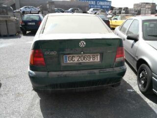 GUANTERA VOLKSWAGEN POLO III CLASSIC (6V2) Básico - fotografía 7