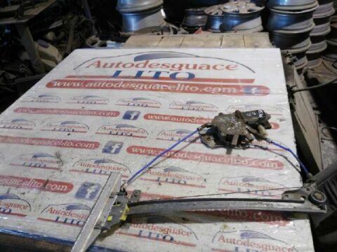 ELEVALUNAS DELANTERO DERECHO OPEL CORSA A Cup