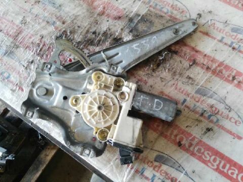 ELEVALUNAS TRASERO DERECHO TOYOTA COROLLA FAMILIAR (E12) 2.0 D-4D Linea Sol