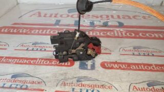 CERRADURA PUERTA TRASERA DERECHA AUDI A4 BERLINA (8E) 1.8 T - fotografía 1