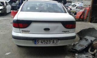 GUANTERA RENAULT MEGANE I BERL. BERL. CON PORTÓN (BA0) 1.6e Europa - fotografía 6