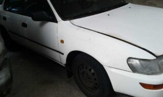 ELEVALUNAS DELANTERO IZQUIERDO TOYOTA COROLLA (E11) 2.0 D Linea Terra Sedán (4-ptas.) - fotografía 8