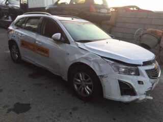 MANDO ELEVALUNAS TRASERO DERECHO CHEVROLET CRUZE - fotografía 7