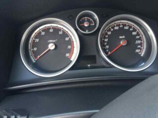 VOLANTE OPEL ASTRA H GTC Sport - fotografía 5