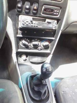 MANGUETA DELANTERA DERECHA KIA SHUMA 1.5 Comfort 5 Berlina - fotografía 7