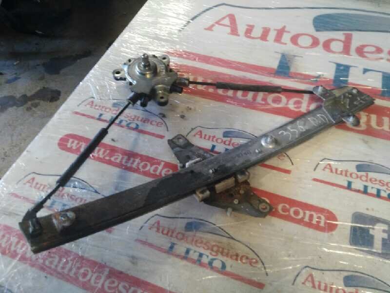 ELEVALUNAS DELANTERO DERECHO TOYOTA COROLLA (E11) 2.0 D Linea Terra Sedán (4-ptas.)