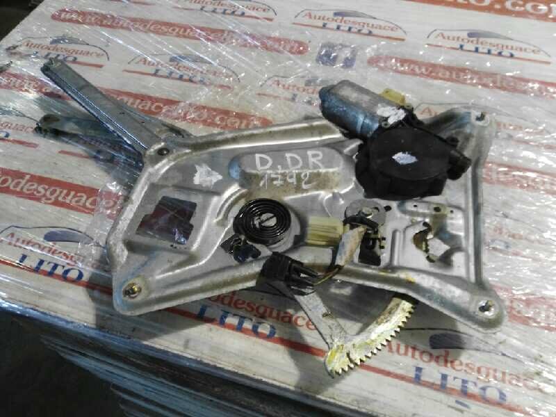 ELEVALUNAS DELANTERO DERECHO BMW SERIE 7 (E23) 735i
