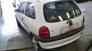 PUERTA DELANTERA IZQUIERDA OPEL CORSA B Top 100 - fotografía 5