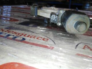 ELEVALUNAS DELANTERO IZQUIERDO NISSAN MICRA (K12E) Acenta - fotografía 2