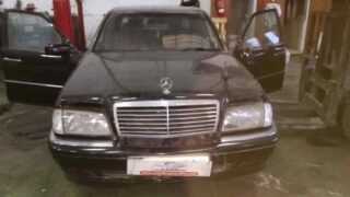 COMPRESOR AIRE ACONDICIONADO MERCEDES-BENZ CLASE C (BM 202) BERLINA 250 TD (202.128) - fotografía 3